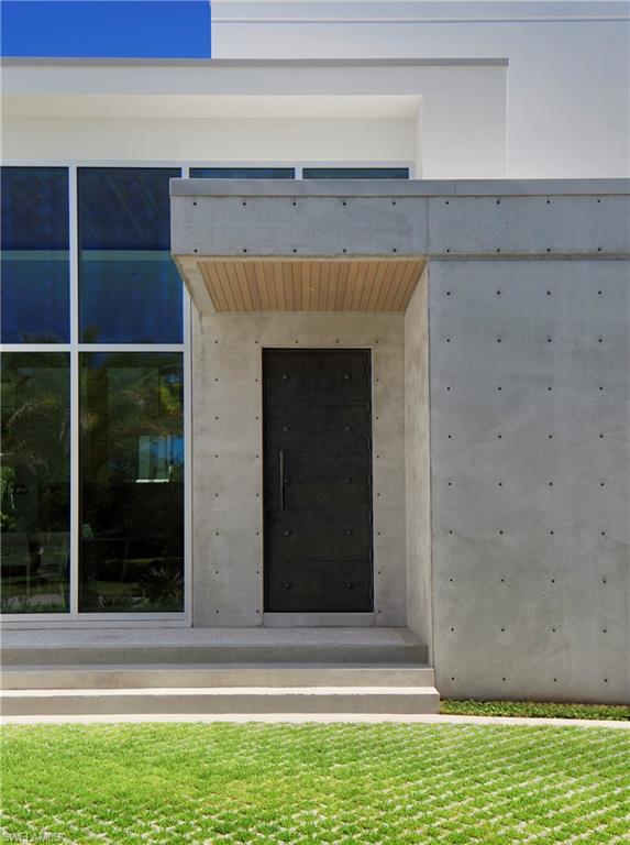 MOORINGS - Residential