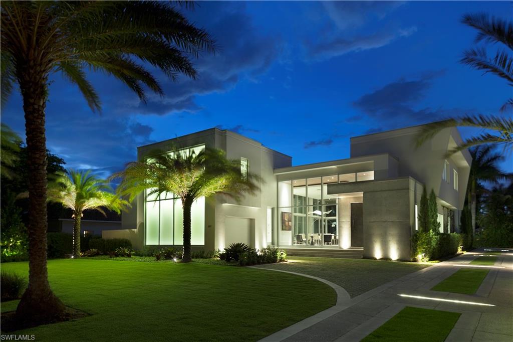 MOORINGS - Residential