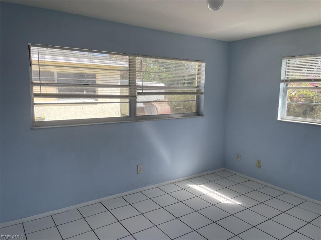 PINE MANOR - Residential