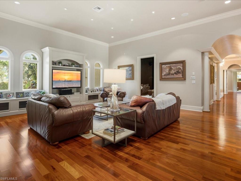 PINE RIDGE - Residential