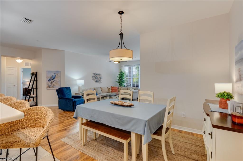 ROYAL POINTE - Residential