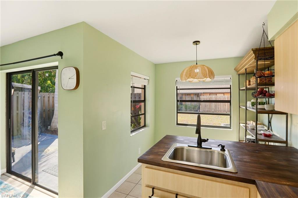 COMPASS POINTE - Residential