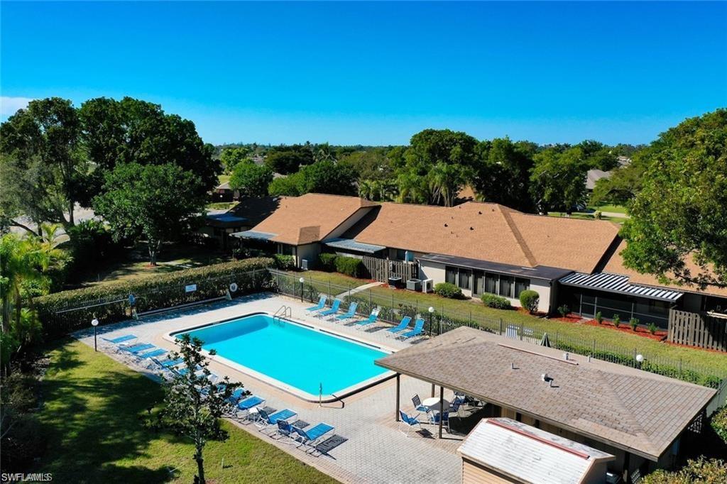 COMPASS POINTE - Residential