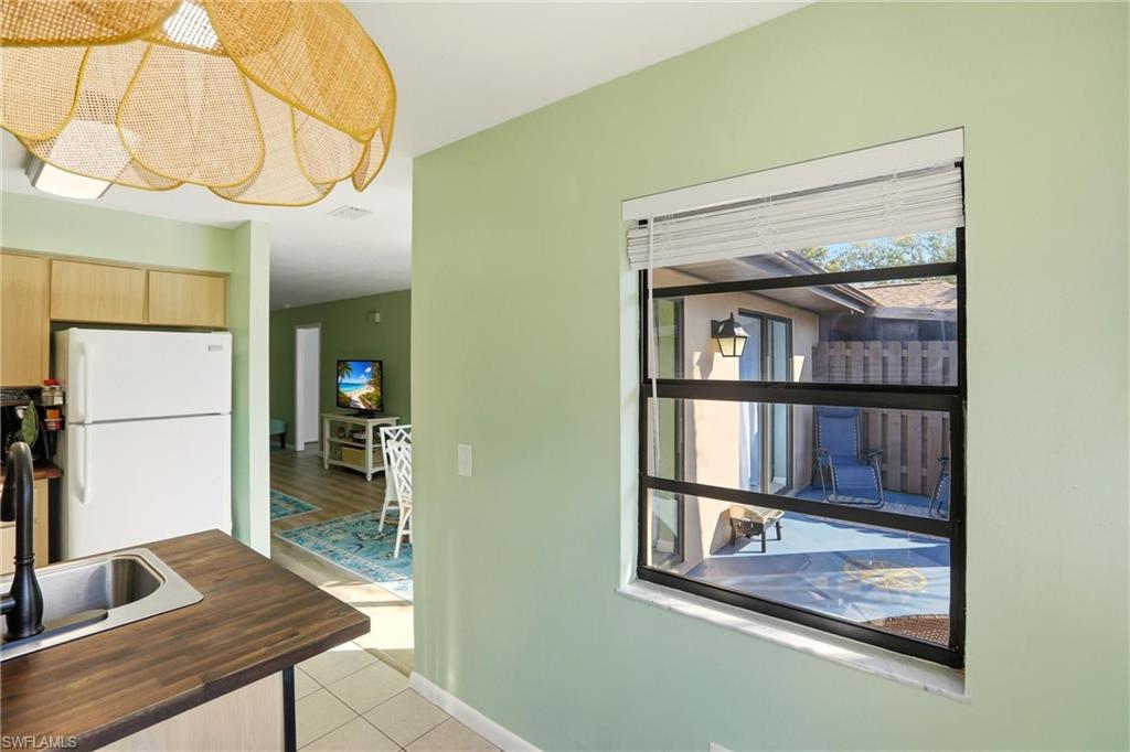 COMPASS POINTE - Residential