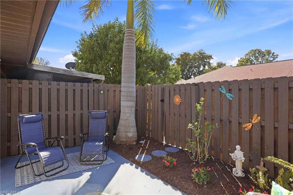 COMPASS POINTE - Residential