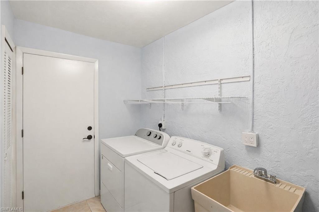 COMPASS POINTE - Residential