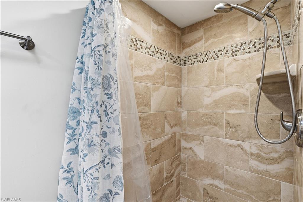 WHISKEY CREEK VILLAGE GREEN - Residential