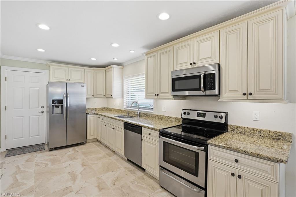 WHISKEY CREEK VILLAGE GREEN - Residential