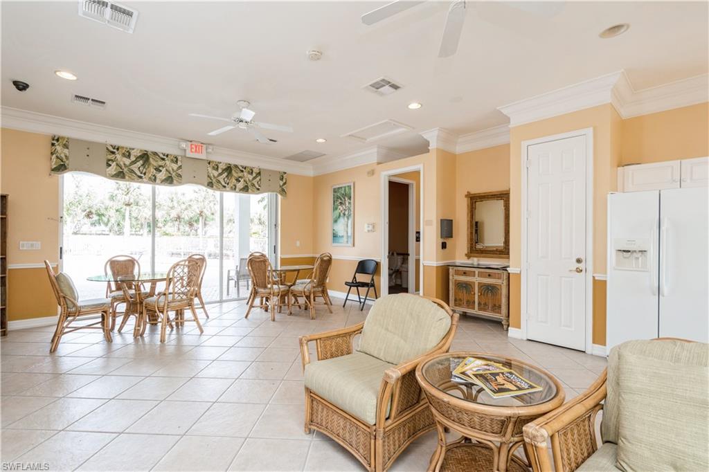 COLONIAL SHORES - Residential