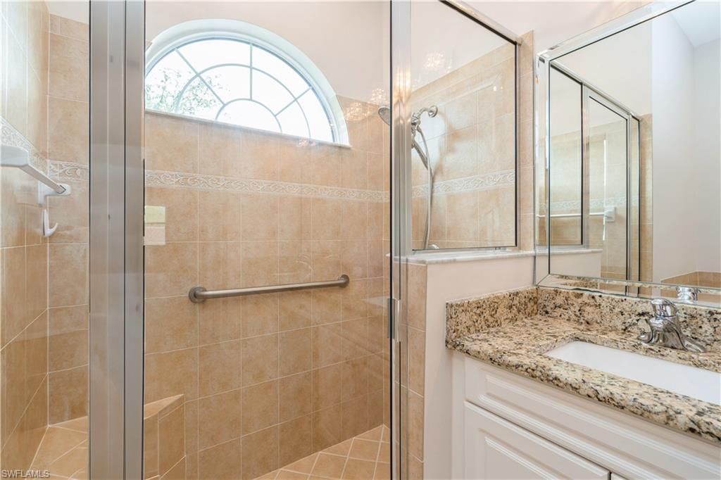 COLONIAL SHORES - Residential