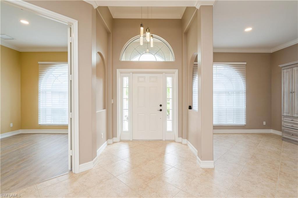 COLONIAL SHORES - Residential