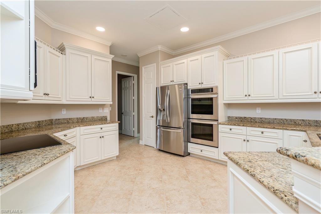 COLONIAL SHORES - Residential