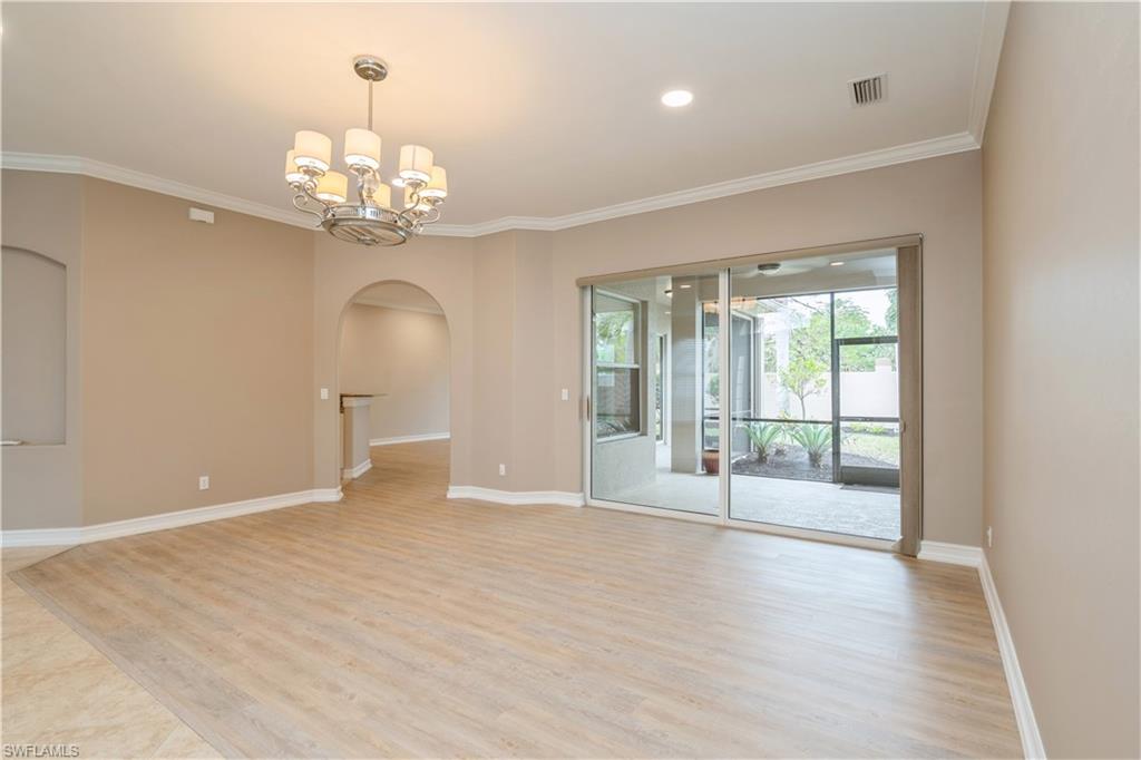 COLONIAL SHORES - Residential