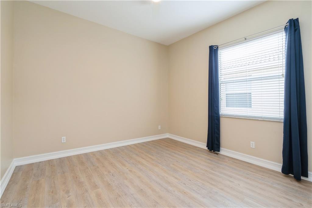 COLONIAL SHORES - Residential