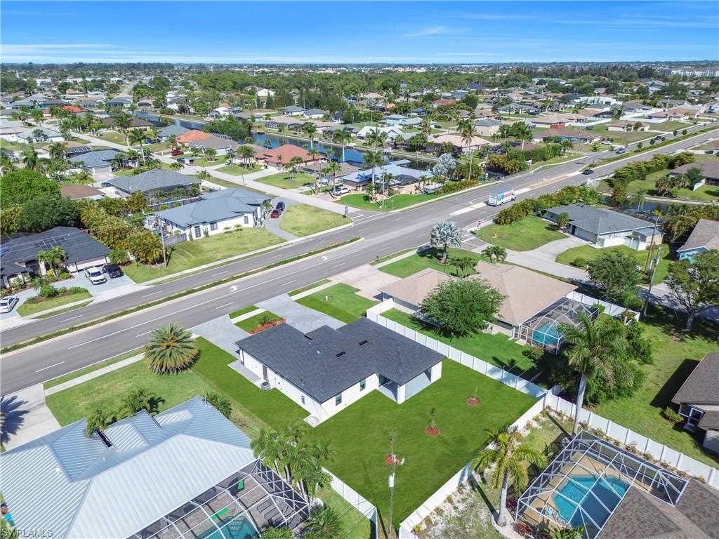 CAPE CORAL - Residential