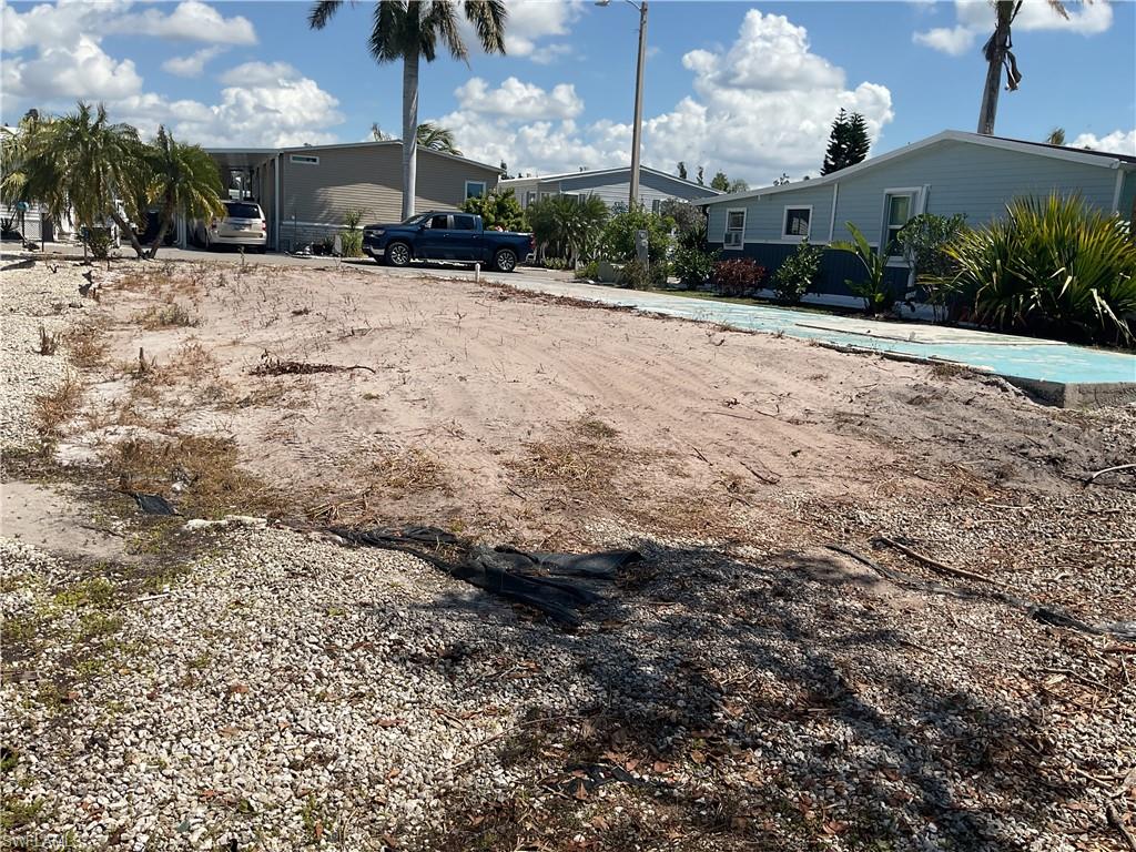 PINE ISLAND COVE - Land