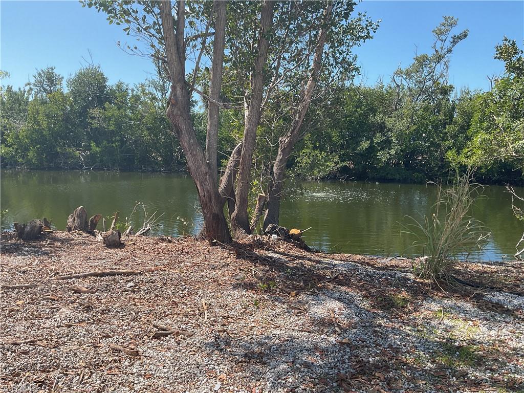 PINE ISLAND COVE - Land