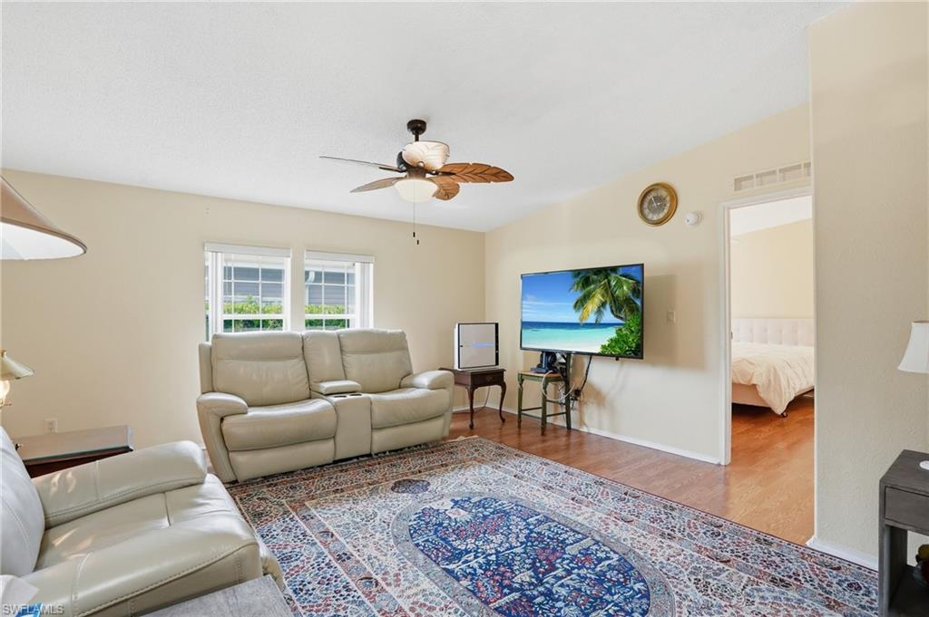 RIVERWOOD - Residential