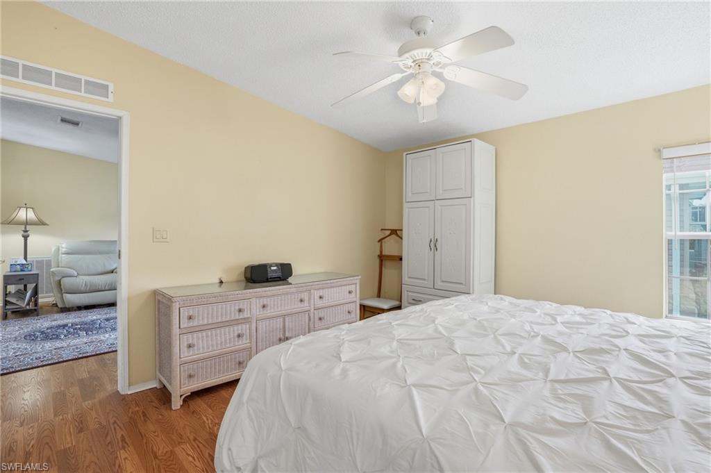 RIVERWOOD - Residential