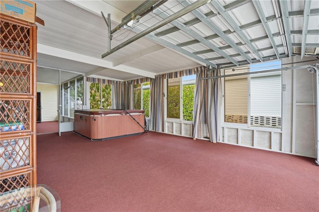 RIVERWOOD - Residential