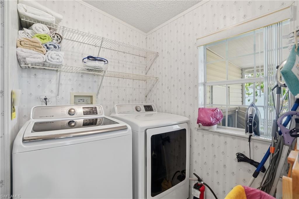 RIVERWOOD - Residential