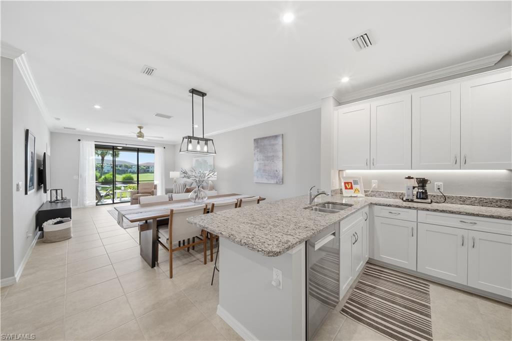 ESPLANADE - Residential