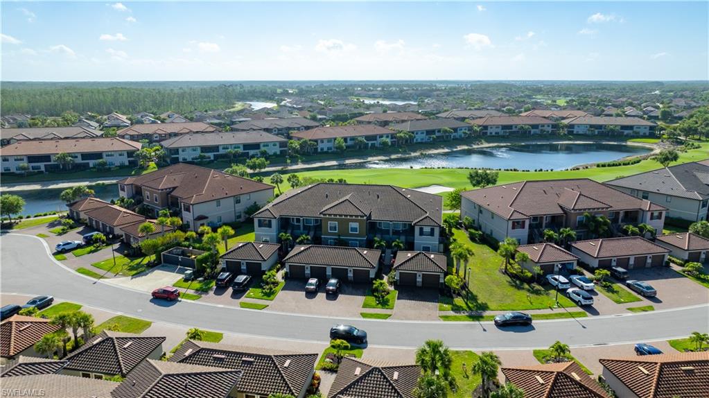 ESPLANADE - Residential