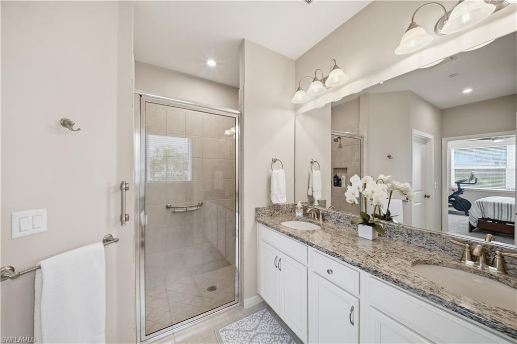 ESPLANADE - Residential