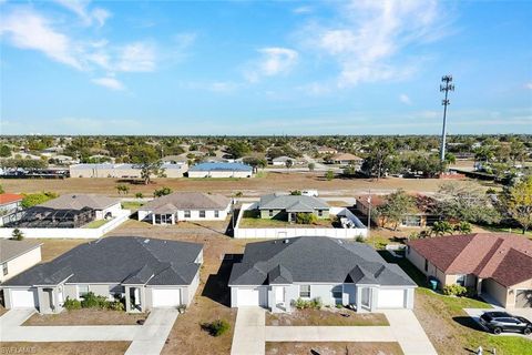 3823 SW 8th CT CAPE CORAL FL 33914