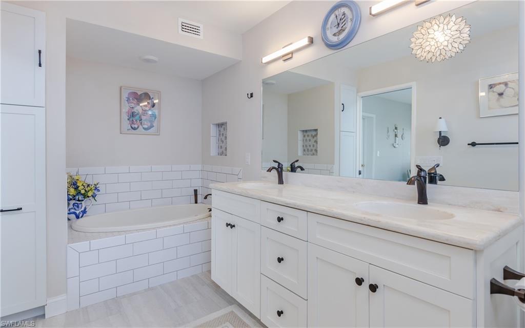 POINTE ROYALE - Residential