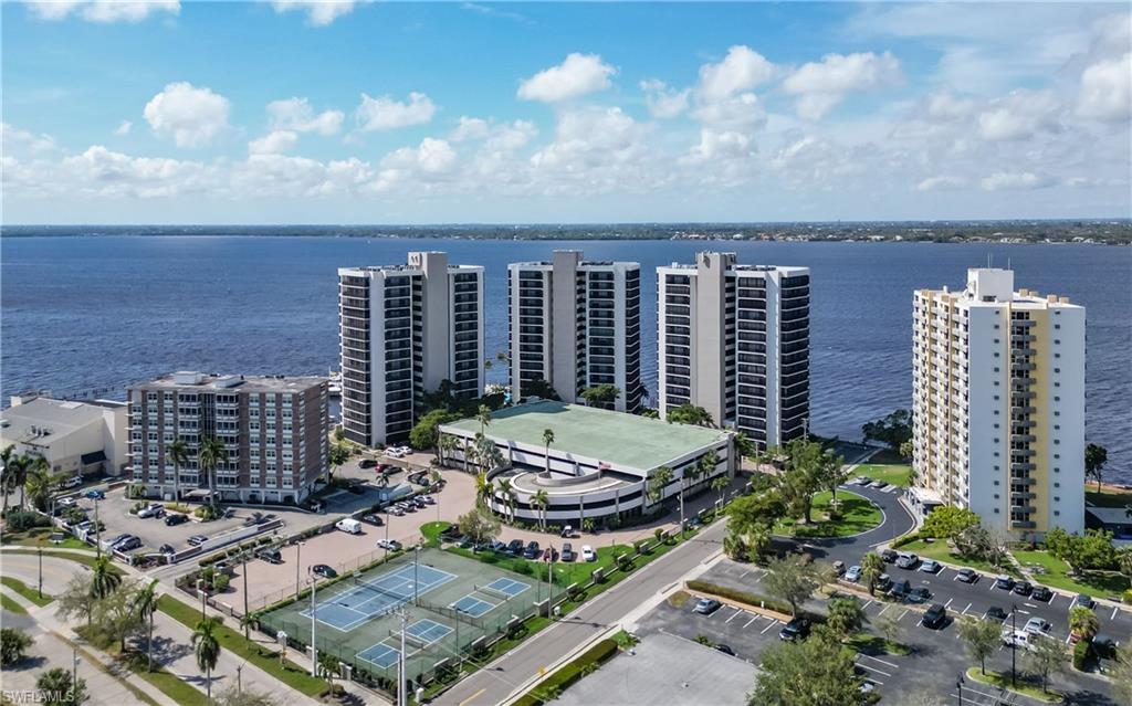 POINTE ROYALE - Residential