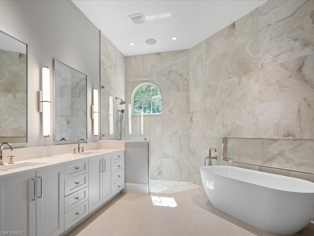 VIZCAYA AT BAY COLONY - Residential