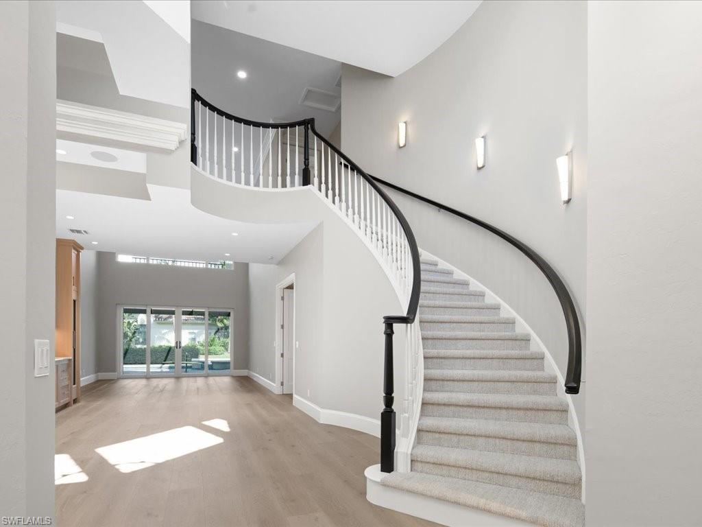 VIZCAYA AT BAY COLONY - Residential