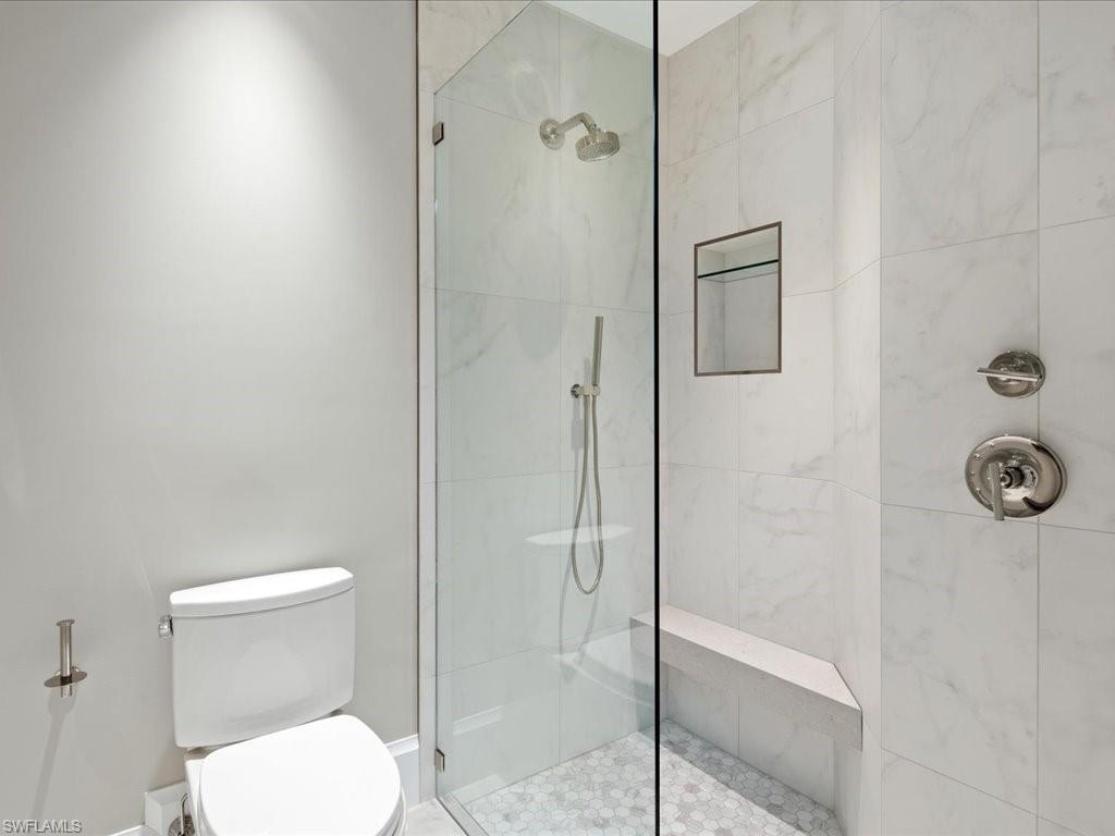 VIZCAYA AT BAY COLONY - Residential