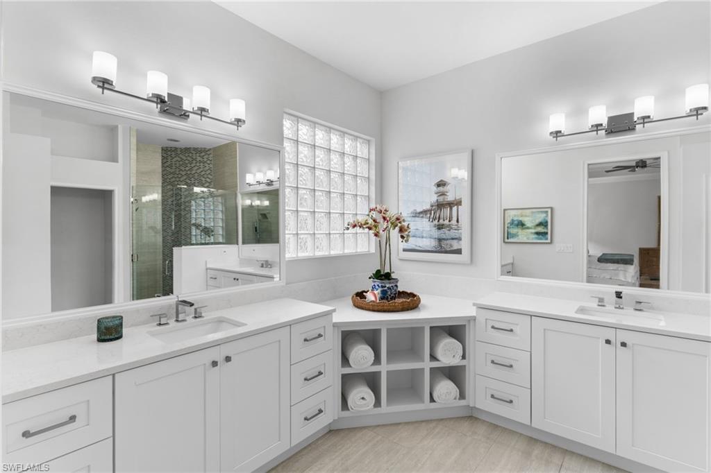 HERITAGE BAY - Residential