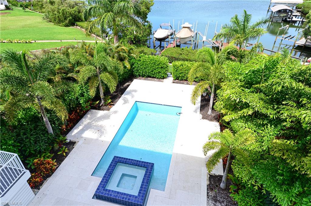 CAROLANDS - Residential