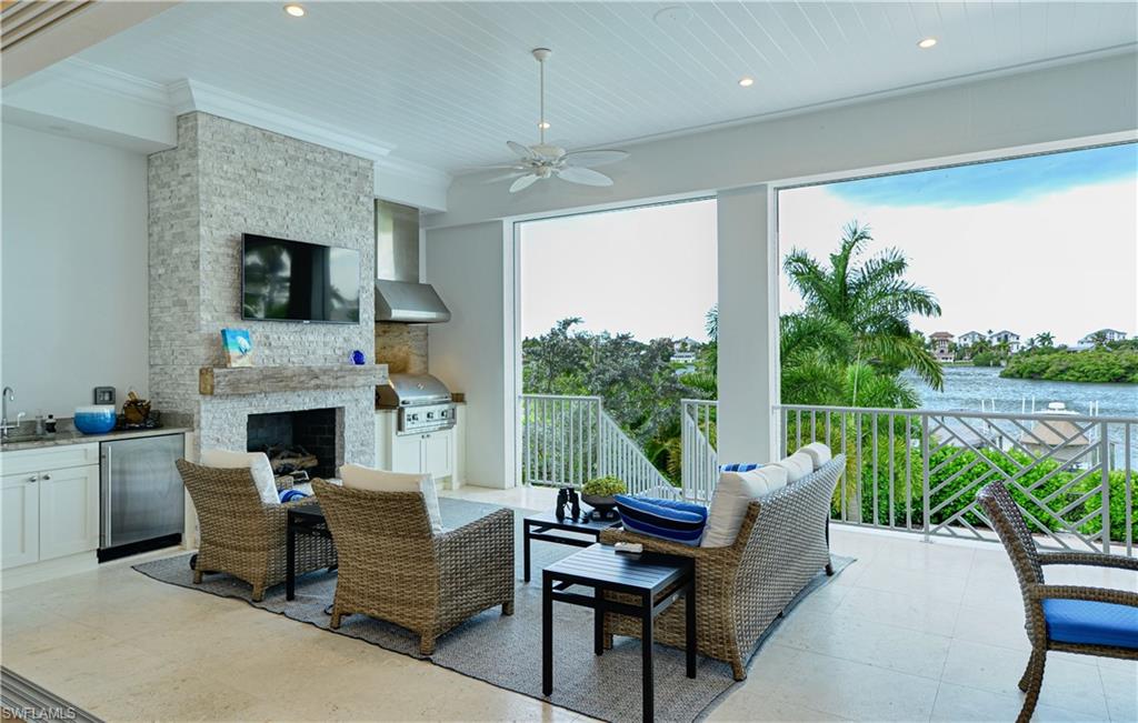 CAROLANDS - Residential