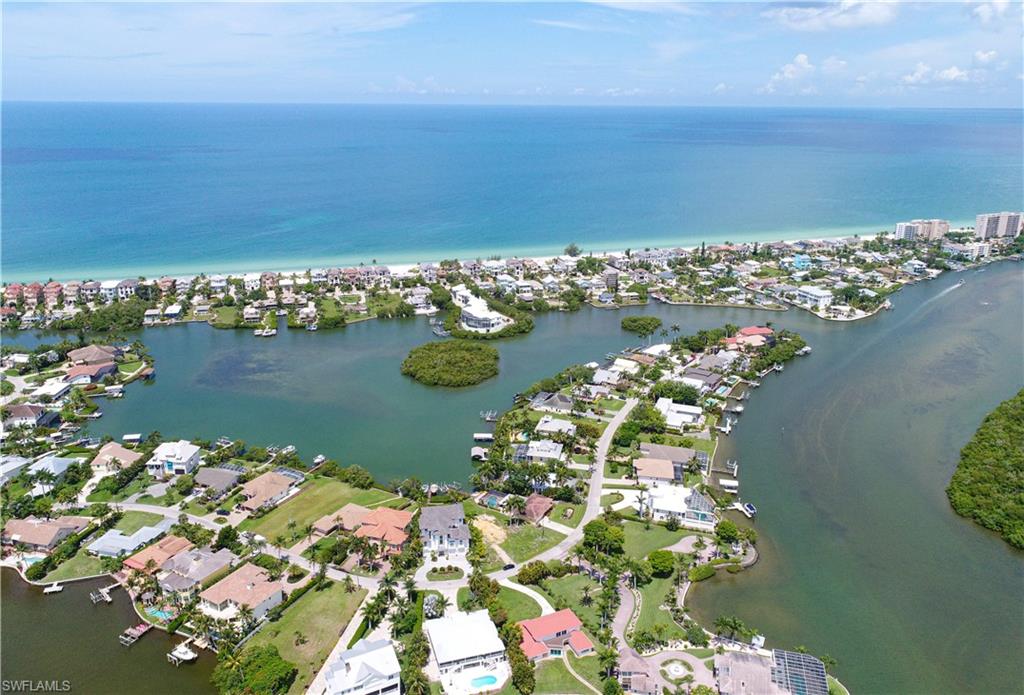 CAROLANDS - Residential