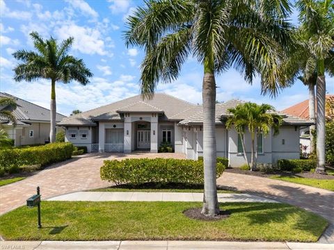 11907 Hedgestone CT NAPLES FL 34120
