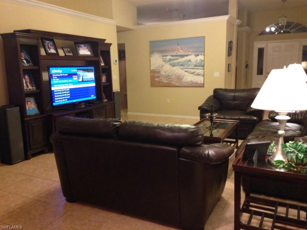 TOWN LAKES - Residential