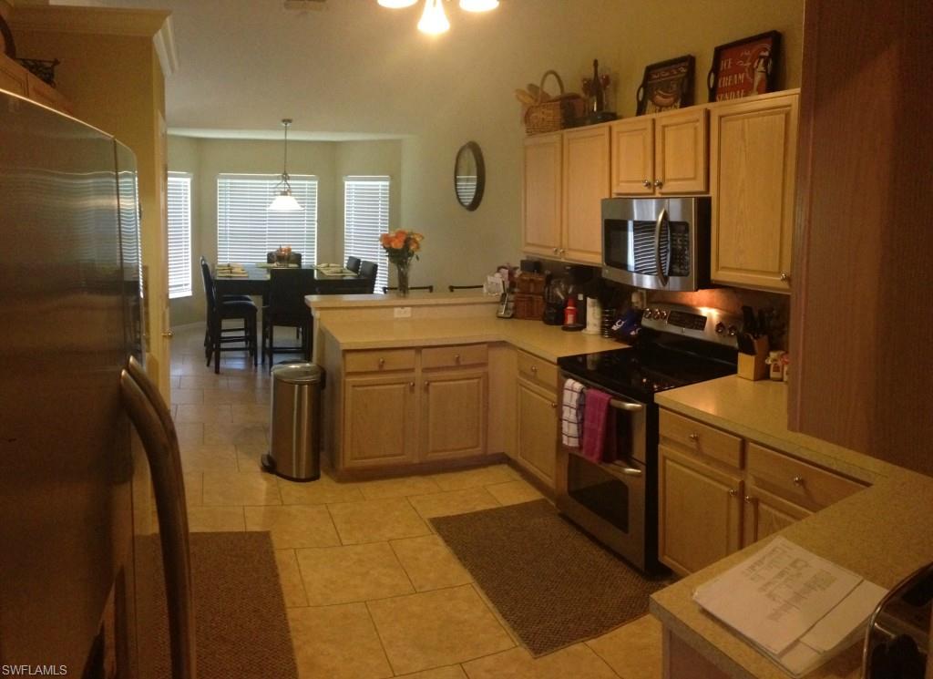 TOWN LAKES - Residential