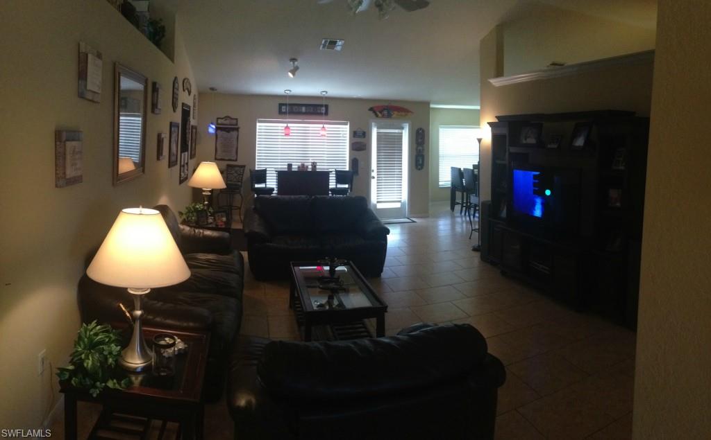 TOWN LAKES - Residential