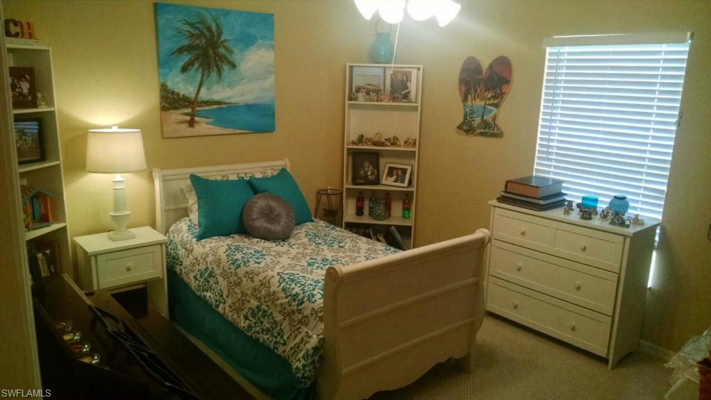 TOWN LAKES - Residential