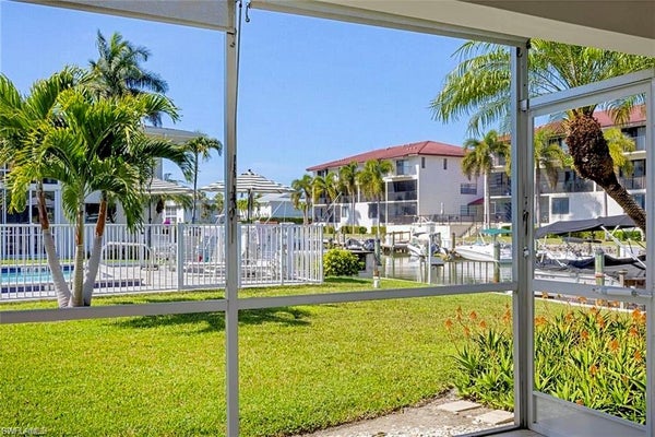 1417 CHESAPEAKE AVE APT 104, NAPLES, FL 34102 - Image a0140465caef474d0969fa60afb38e62/2850895367