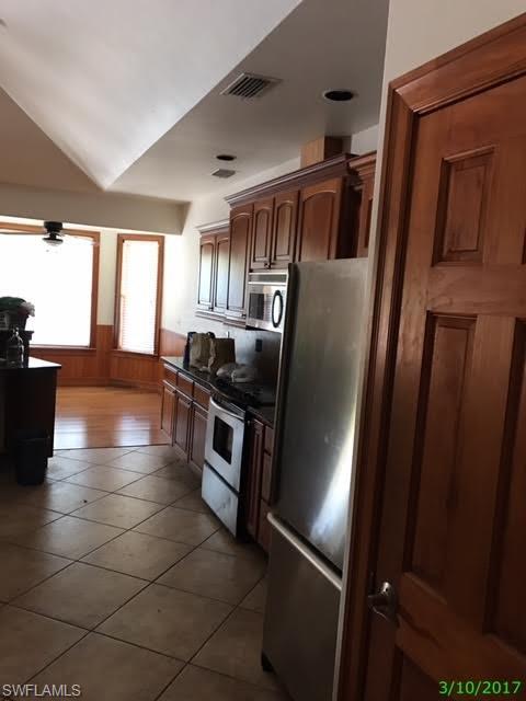 COTTAGES AT GULF HARBOR - Residential