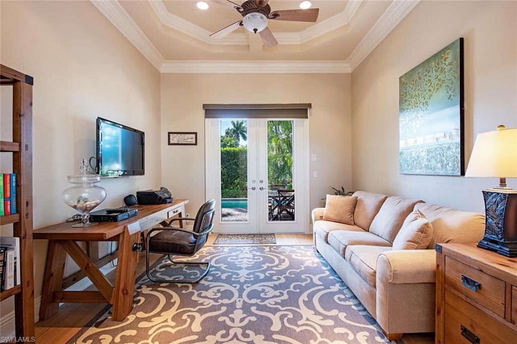 ROYAL HARBOR - Residential