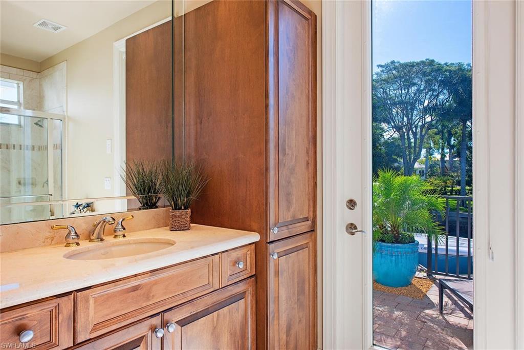 ROYAL HARBOR - Residential