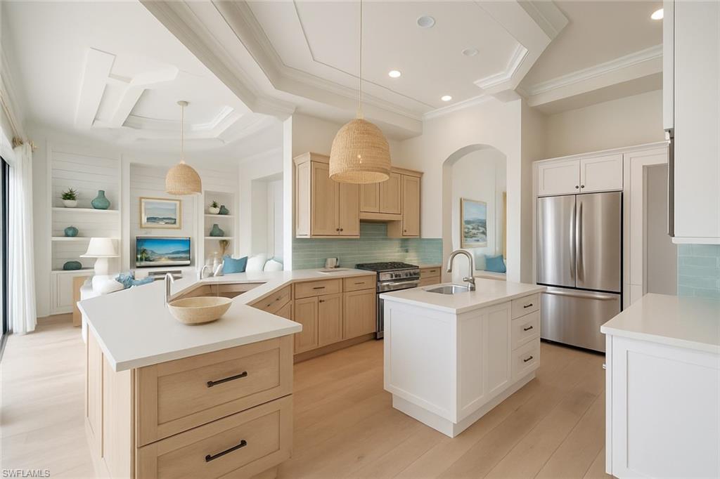 OLDE NAPLES - Residential