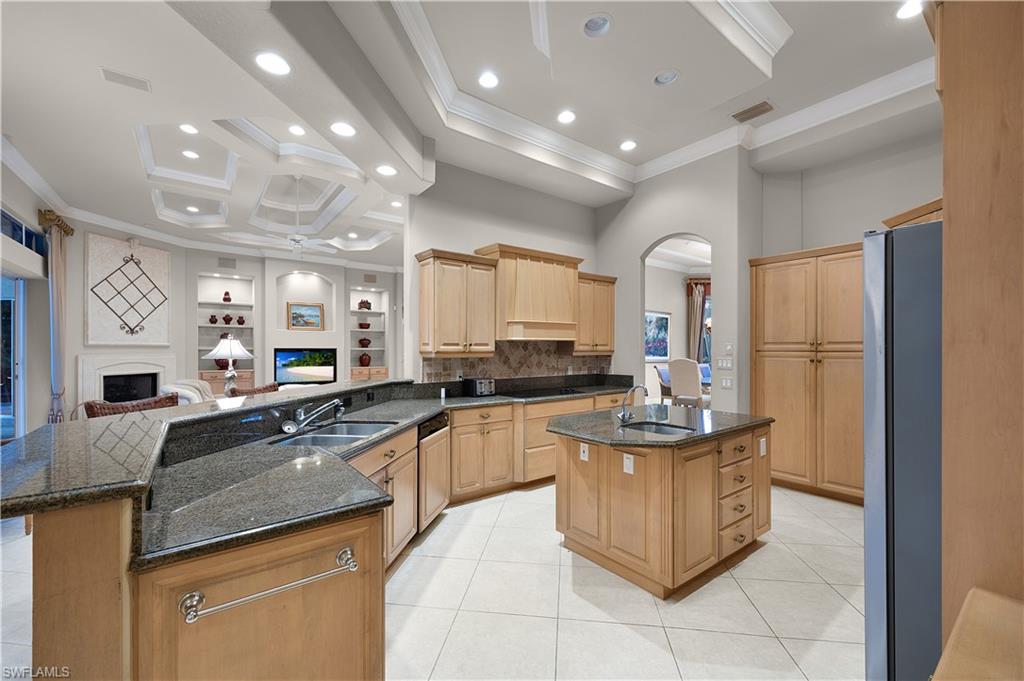 OLDE NAPLES - Residential