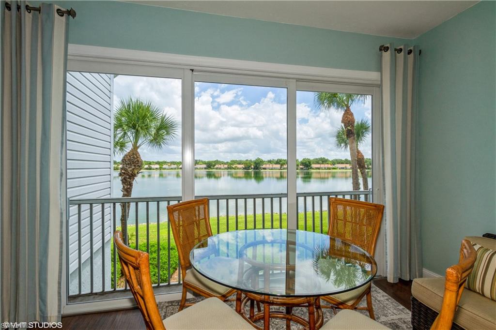 LAKESIDE CARRIAGE HOMES - Residential Lease